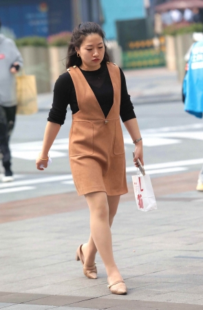 街拍肉丝熟妇-13P