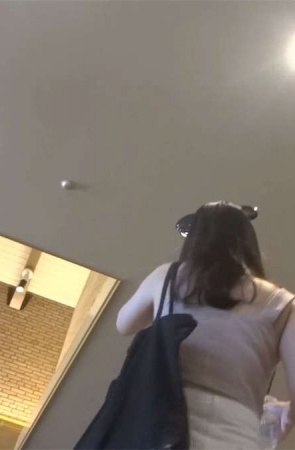 超短高腰牛仔热裤美臀小姐姐