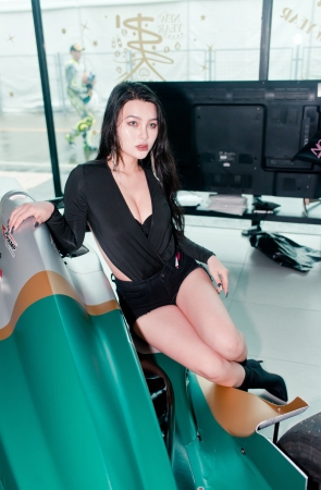 漂亮的模特美女