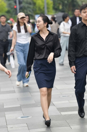 24517-2=48√通勤装黑丝眼镜妹～ 11P