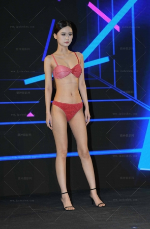 墩煌品牌比基尼秀√打包集合 17P