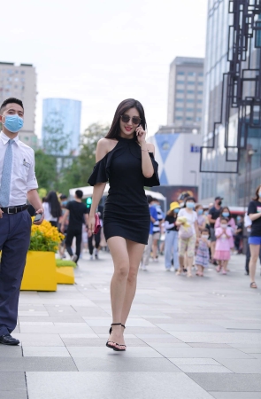 摄神街拍作品 – 小姐姐太有气质了