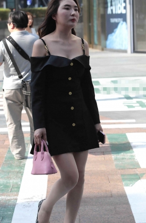 诱惑肉丝街拍高跟shaofu-13P