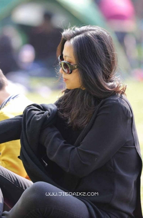 气质熟女风韵的短丝袜美妇