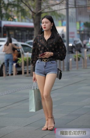 热裤高挑美眉3A1395[312M]