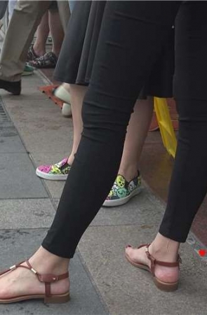 4k-纤细玉足MM，干净洁白修长。