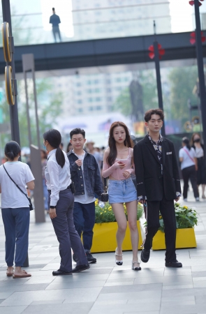 210512-10 性感的美腿