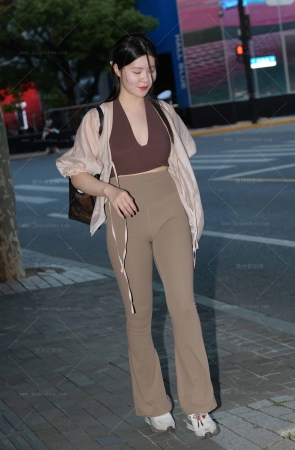 有魔力的裤子240424-21-79 15P