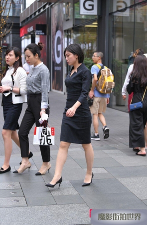 看看这是哪个行业的制服3A1342[1.68G]