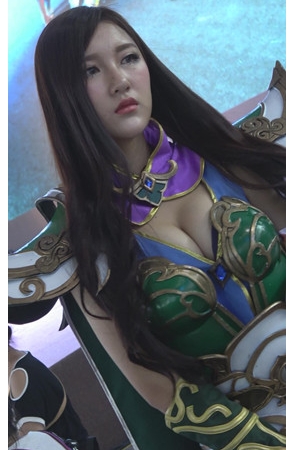 漂亮的长发女孩