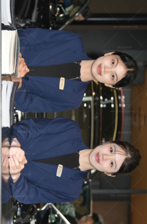 2467-14=31√双丝出海，美美哒俩咨客 8P