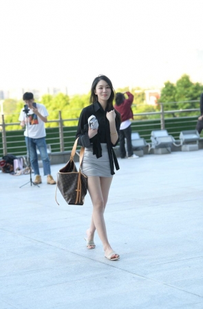 银色半身裙 [159P-3.96GB]