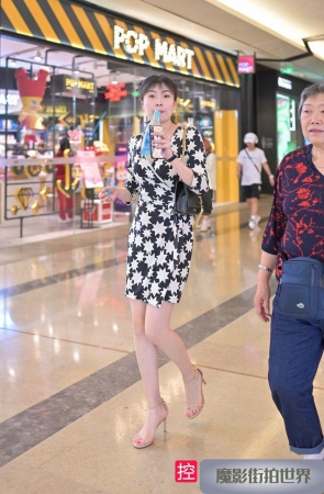 连衣裙高跟美腿好诱惑3A626[398M]