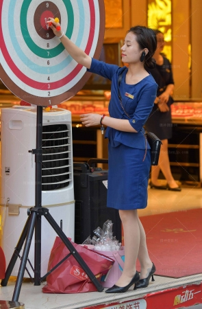 25225-1=82√在玩飞镖呢～ 9P