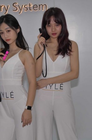 四个薄白裤，你喜欢哪个呢？