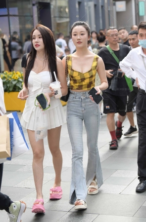 23527-21=59√街拍性感紧身牛仔款 12P