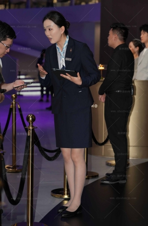 车展篇-鸿蒙制服灰丝40P 11P