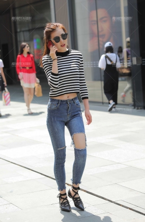 走的有点急 牛仔很忙