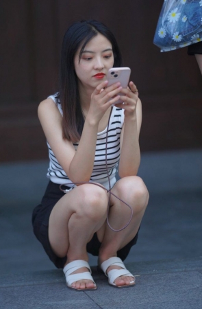 可爱短裙小妹 [66P-893MB]