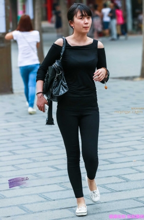 李欢原创——–黑裤，丰腴（12P）