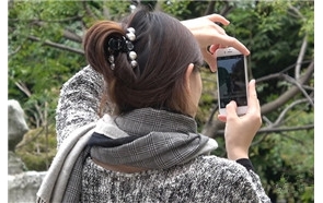 4k-米色连衣裙高跟鞋美女街拍肉丝