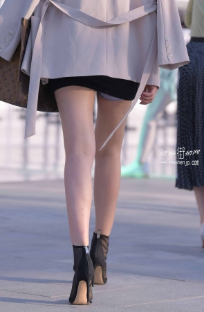 201026-2+55+/有钱人的老婆 6P