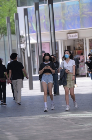 非常漂亮的妹子