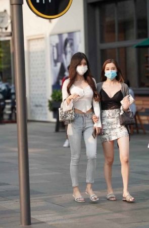 精选街拍作品 NO.1549 极品闺蜜[116P/242MB]