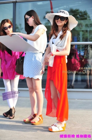 李欢原创——–红裙，美女（14P）