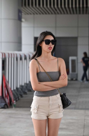 白色高腰短裤 [91P-1.65GB]