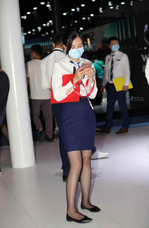 车展销shou黑 丝穿一天累想脱鞋了