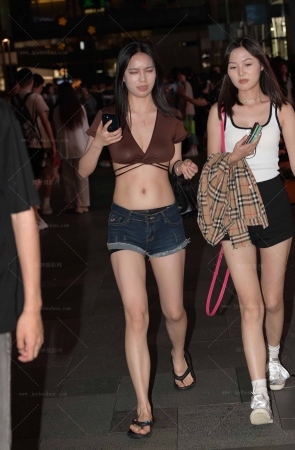 这样比较火辣 240229-4-45 15P