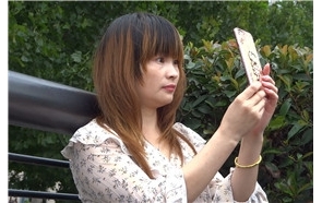 街拍黑丝少F，丝袜坡了 [348 MB/MP4]