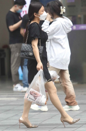 诱惑肉丝街拍高跟shaofu-17P
