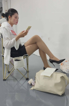 4k制服小姐姐肉丝大长腿高跟气质韵味