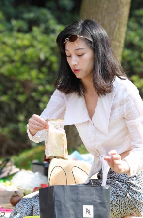 超白皙的知性美女神姐姐第二辑