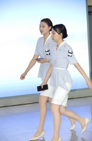 【街拍心灵】车展礼仪肉丝街拍高跟