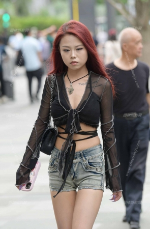 麻麻辣辣女人/231011-1-62 14P