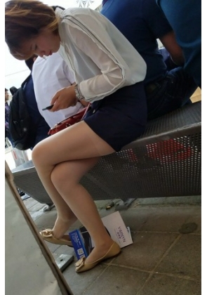 4K – 街拍白衬衫肉丝美女 [1.12 GB/MP4]