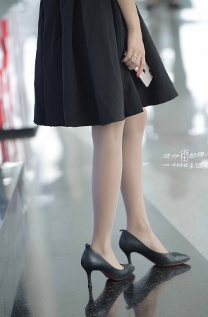 997-3+56/肉丝美腿女孩 4P