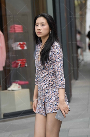 2476-1=65√丝袜小姐姐 16P