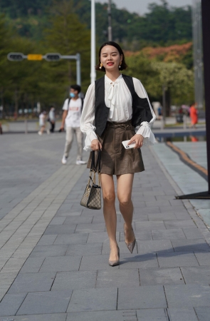 短发高跟特写拍不停