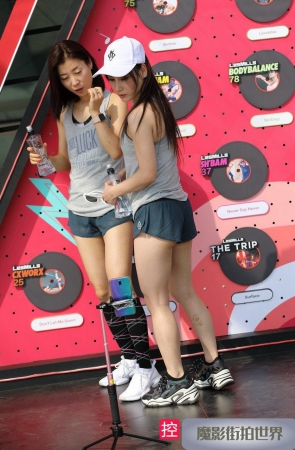 爱自拍的短裤美女MJ746[697M]