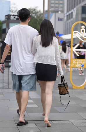 20710-5+47/迷人的女友 3P