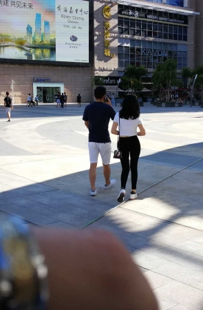 紧身裤，运动鞋（11）