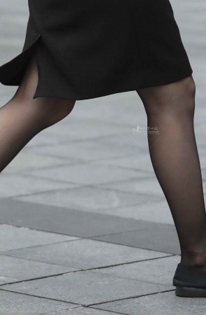 街拍黑丝职业装