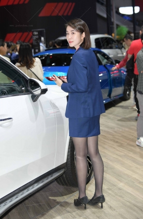 231120-59=38√这销售，真是个大美人 8P