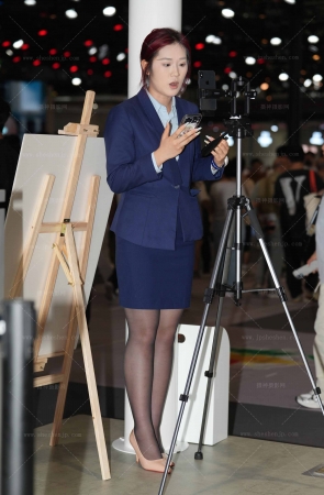 车展篇-微胖制服黑丝直播40P 10P