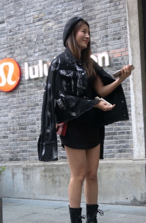 时尚包臀裙性感美女