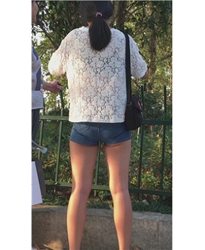 跟着热裤少女逛街 [2.14 GB]